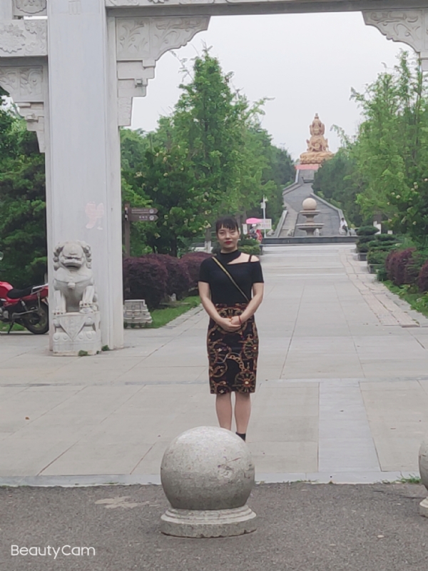 魏沐阳子的第三张照片--临沂相亲服务中心