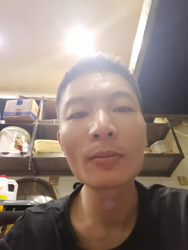 邹先生的第二张照片--临沂相亲服务中心