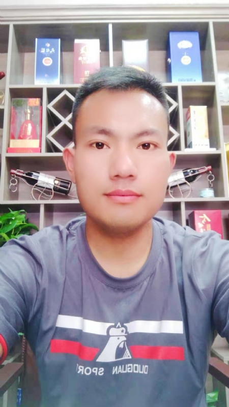 钱乾的第一张照片--临沂相亲服务中心