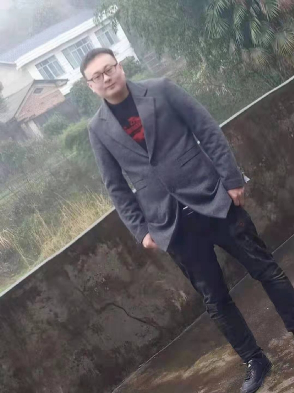 冰城的第一张照片--临沂相亲服务中心