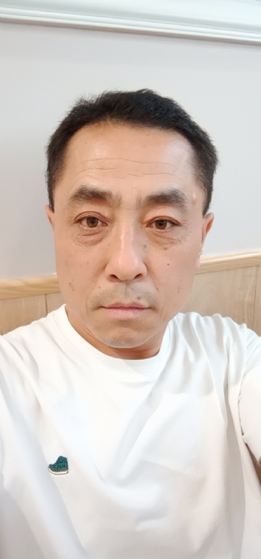 大漠孤烟的第一张照片--临沂相亲服务中心