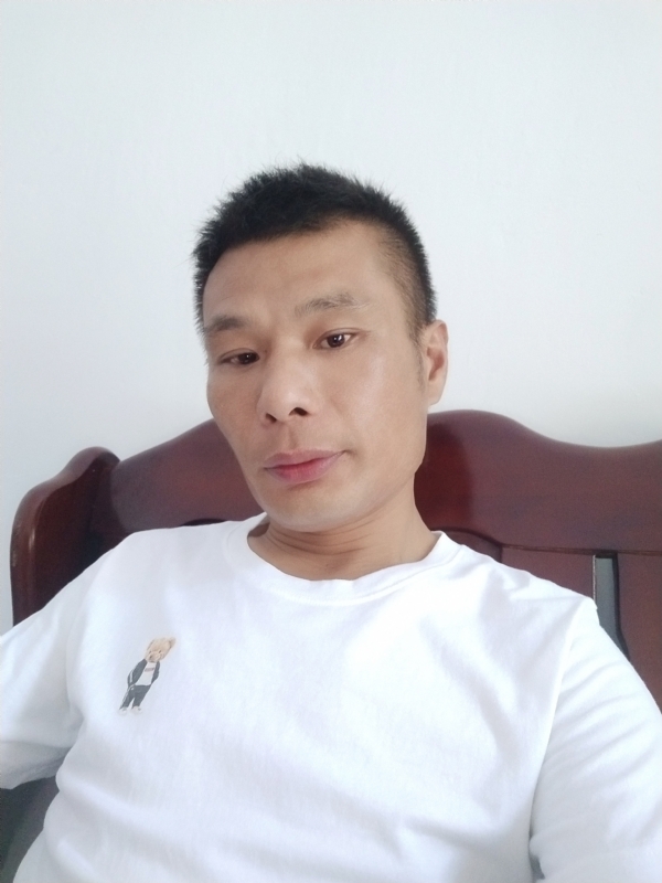 年少轻狂的第一张照片--临沂相亲服务中心