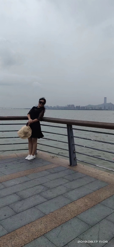 清秋的第一张照片--临沂相亲服务中心