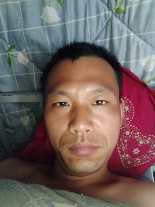 弘扬的第一张照片--临沂相亲服务中心
