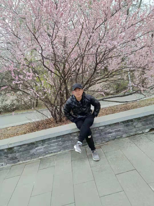 寻找幸福的第一张照片--临沂相亲服务中心