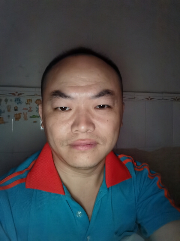 与子携老的第二张照片--临沂相亲服务中心