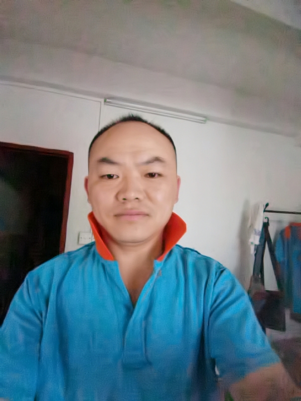 与子携老的第五张照片--临沂相亲服务中心