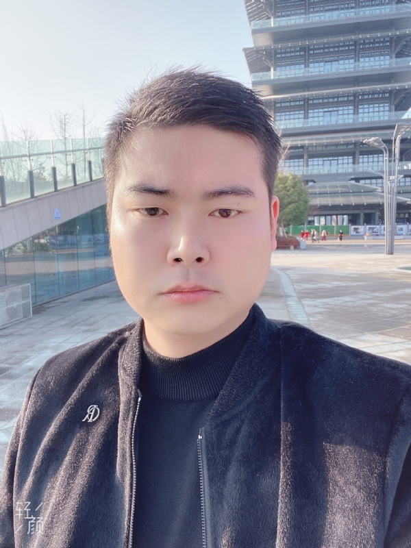 南心遥的第一张照片--临沂相亲服务中心