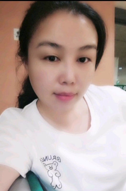 淡淡的云的第一张照片--临沂相亲服务中心