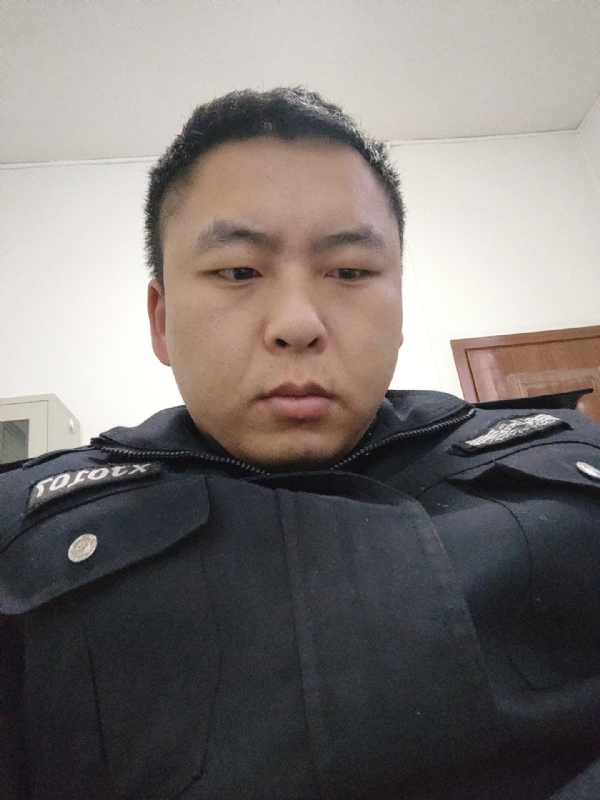 好纠结的第一张照片--临沂相亲服务中心
