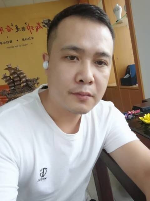 礼哥的第二张照片--临沂相亲服务中心