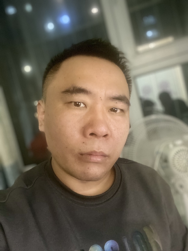 云的第三张照片--临沂相亲服务中心