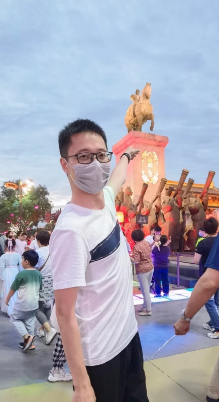 一休哥的第一张照片--临沂相亲服务中心