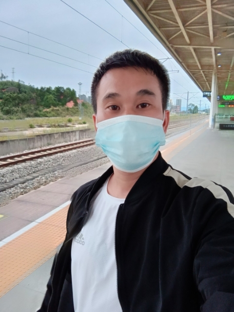 小李的第一张照片--临沂相亲服务中心