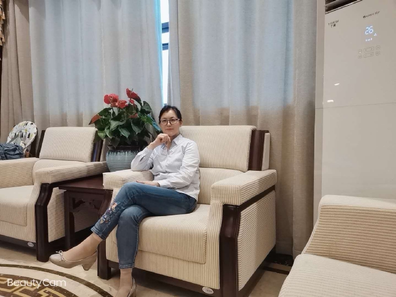 秋水伊人的第一张照片--临沂相亲服务中心
