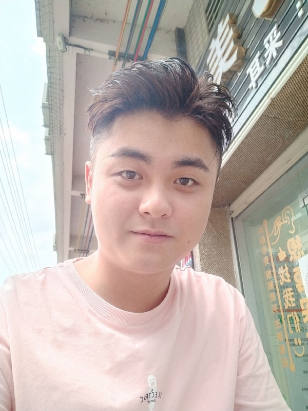 李健诚的第一张照片--临沂相亲服务中心