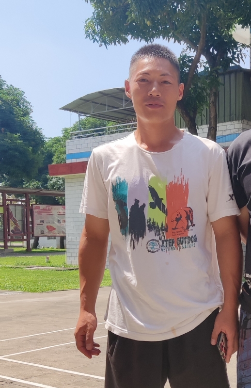 孤鹰的第一张照片--临沂相亲服务中心