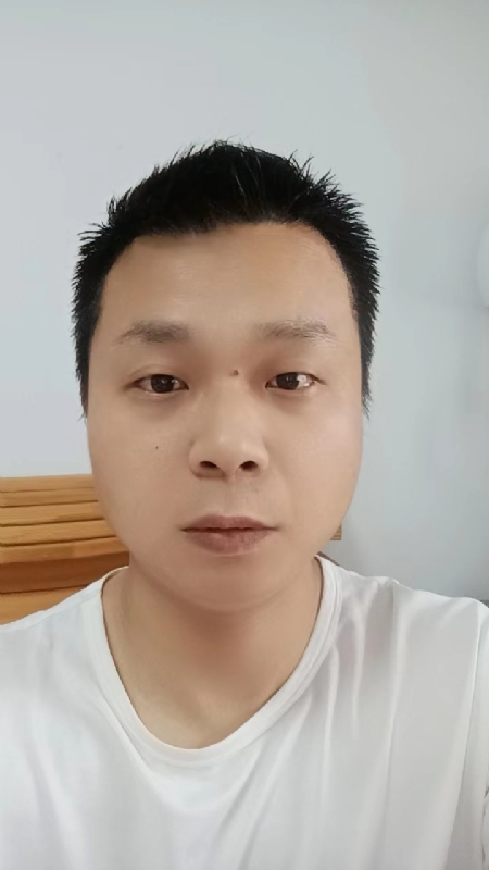阳光的第一张照片--临沂相亲服务中心