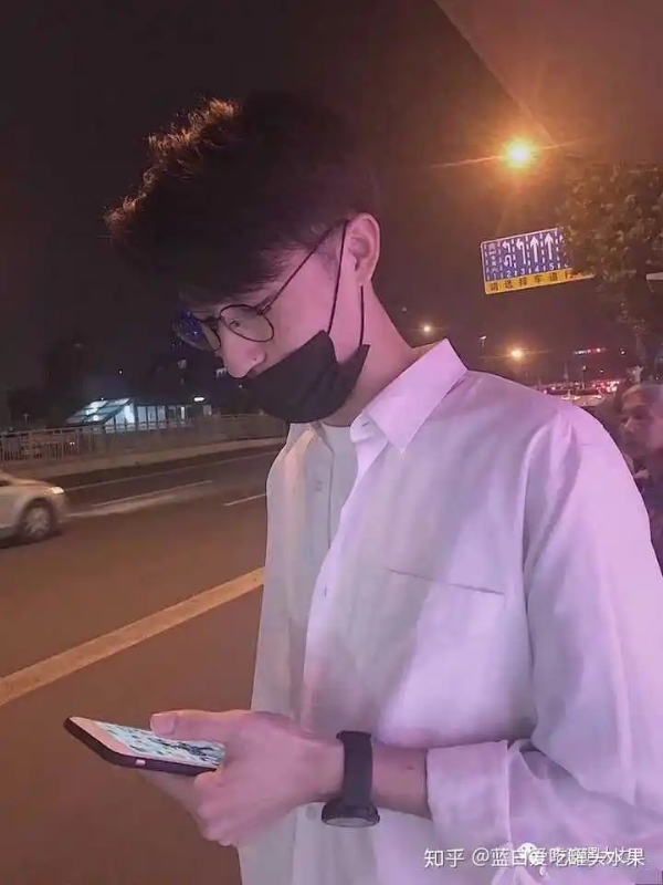 情圣的第一张照片--临沂相亲服务中心