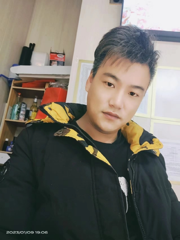 孤酒枕愁眼眠的第二张照片--临沂相亲服务中心