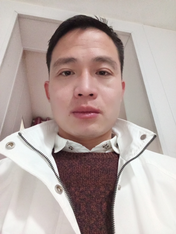 忧伤还是快乐的第一张照片--临沂相亲服务中心