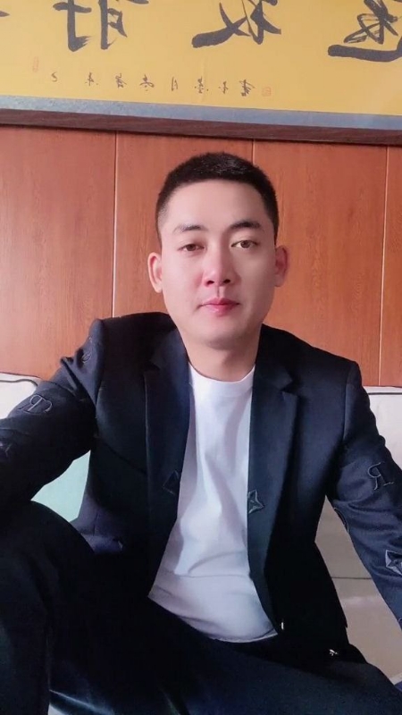 李泽胜的第一张照片--临沂相亲服务中心