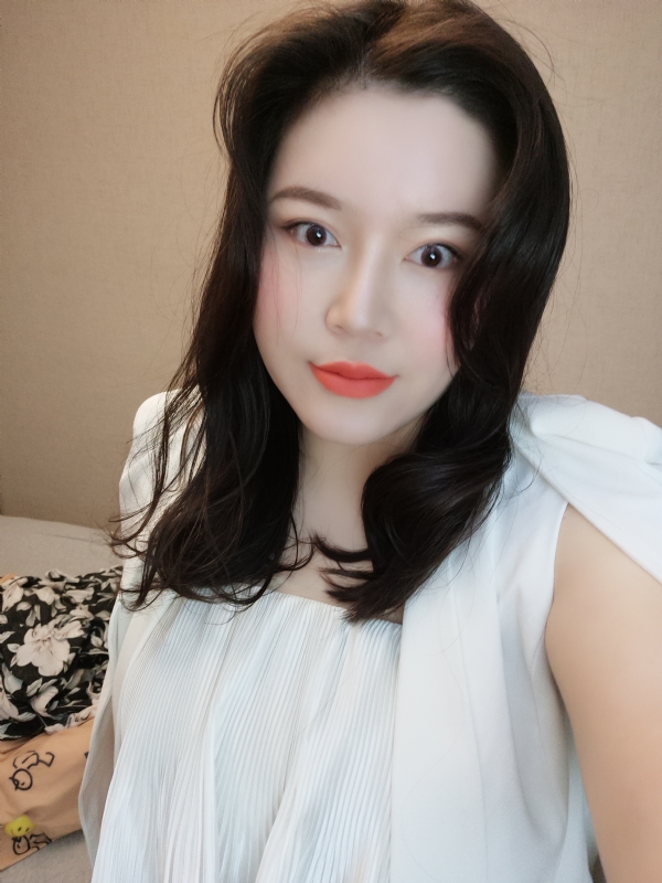 璐璐的第一张照片--临沂相亲服务中心