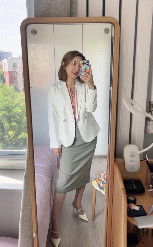 丽波的第三张照片--临沂相亲服务中心