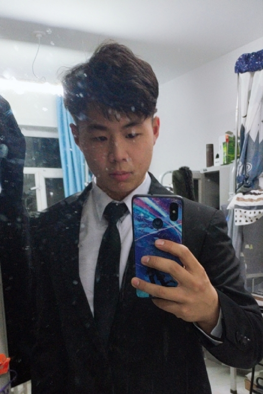 景湛的第一张照片--临沂相亲服务中心