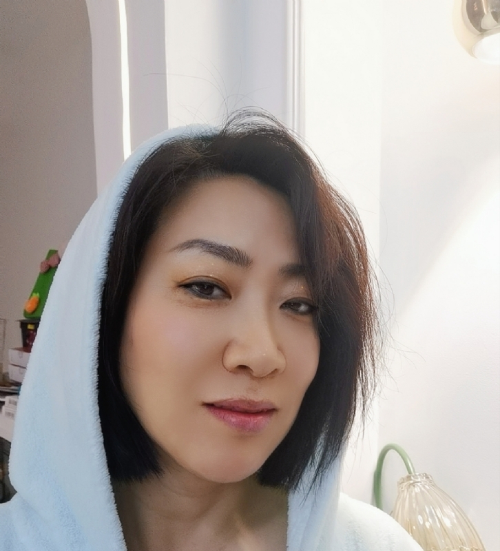 火玫瑰的第一张照片--临沂相亲服务中心
