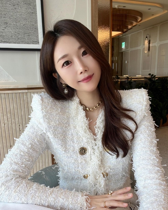 惠然的第一张照片--临沂相亲服务中心