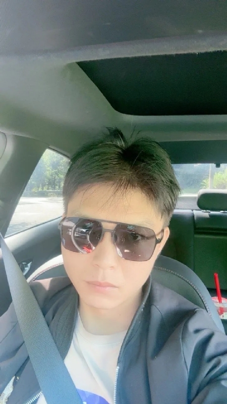 怀念的第一张照片--临沂相亲服务中心