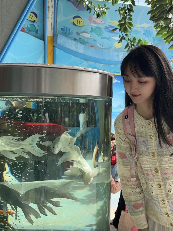 yiyi的第一张照片--临沂相亲服务中心