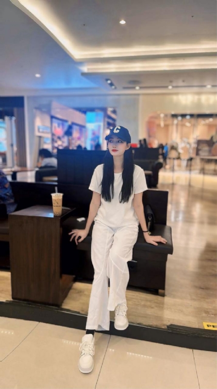卖火柴的小女孩的第一张照片--临沂相亲服务中心