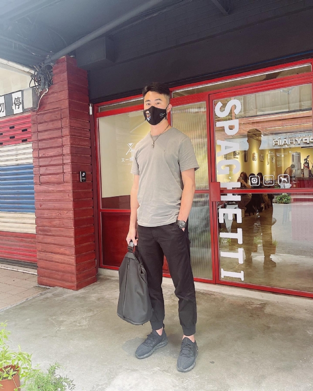 酒商安迪的第一张照片--临沂相亲服务中心