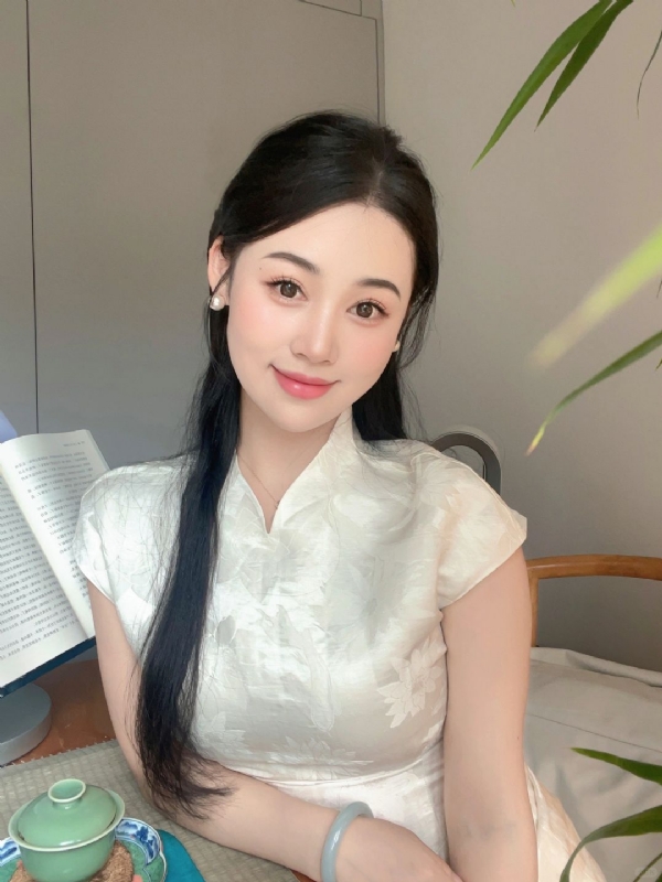 小慧的第一张照片--临沂相亲服务中心