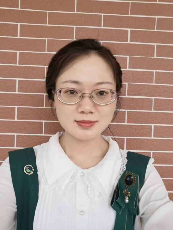 Lily的第一张照片--临沂相亲服务中心