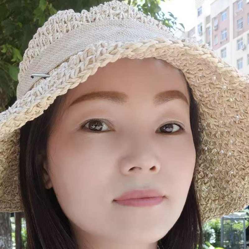 蓝妮的第二张照片--临沂相亲服务中心