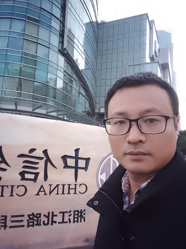 晚秋的第一张照片--临沂相亲服务中心