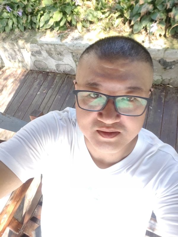 羊十八的第一张照片--临沂相亲服务中心