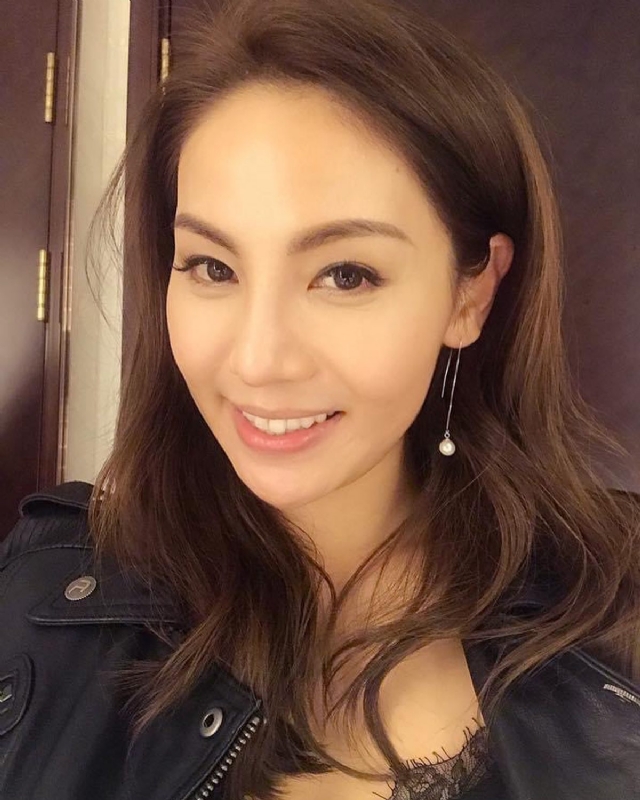 梔子花的第一张照片--临沂相亲服务中心
