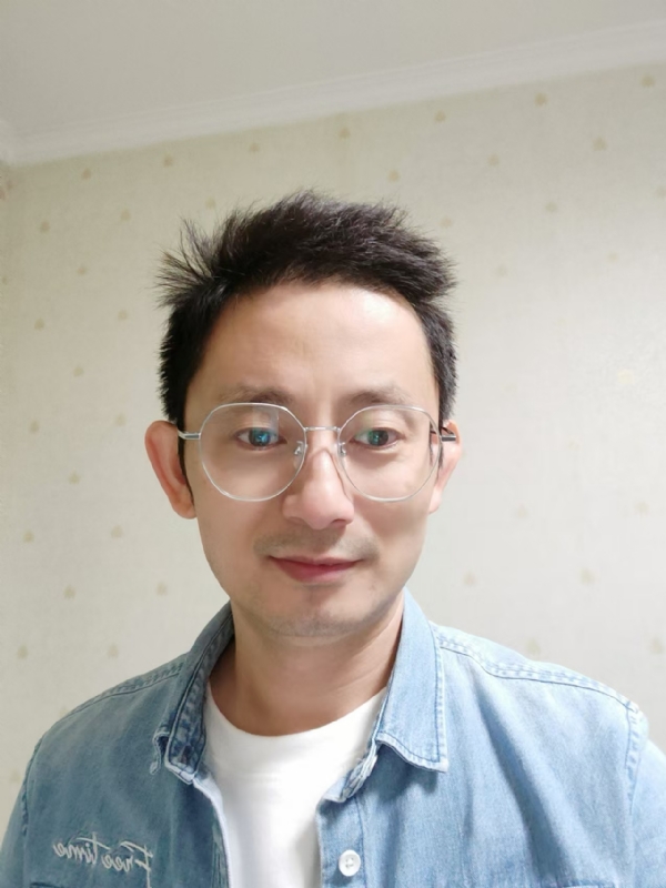 飘逸的第二张照片--临沂相亲服务中心