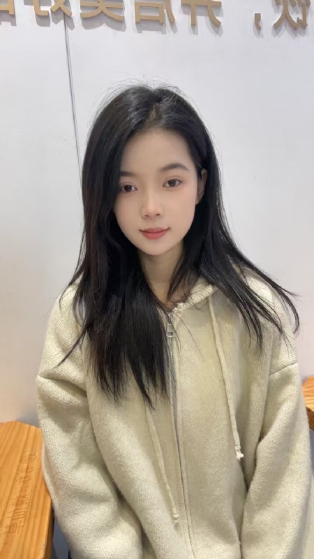 草莓奶昔的第一张照片--临沂相亲服务中心