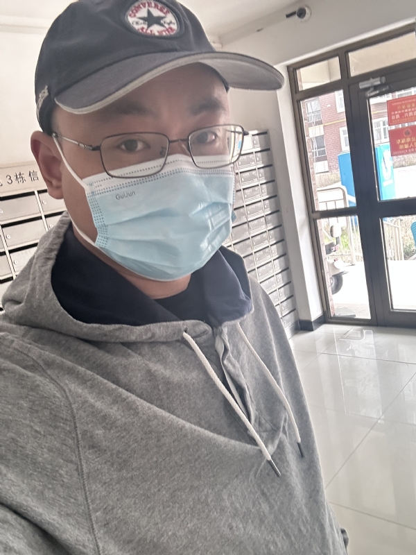 冰的第一张照片--临沂相亲服务中心