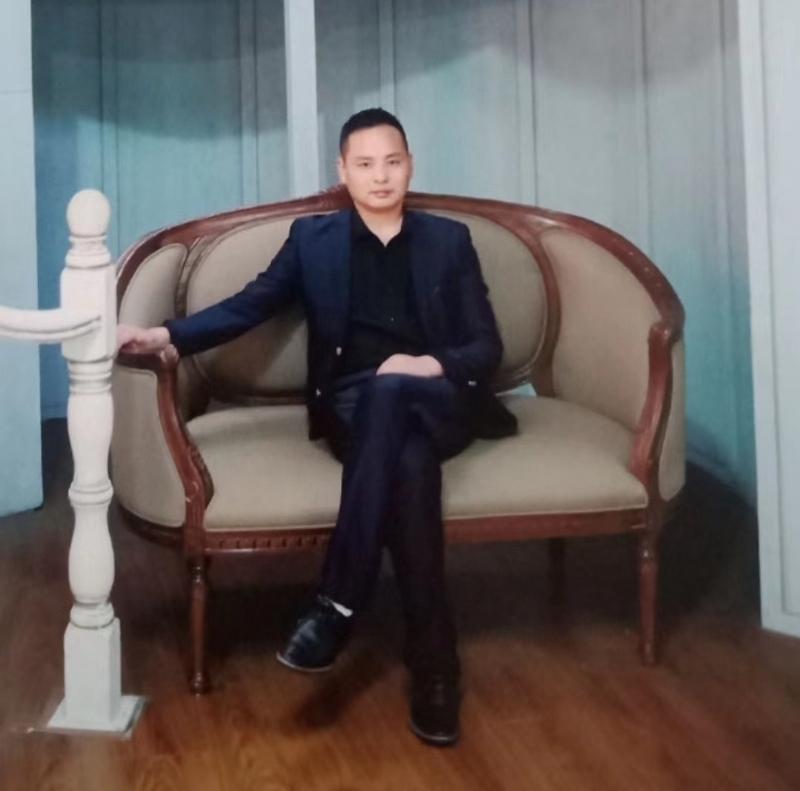 龙行天下的第二张照片--临沂相亲服务中心