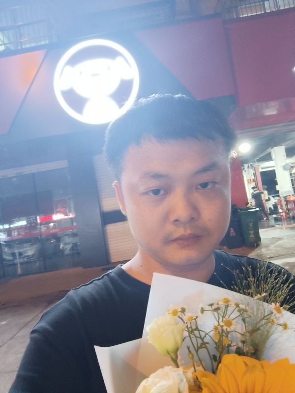 小陈的第一张照片--临沂相亲服务中心