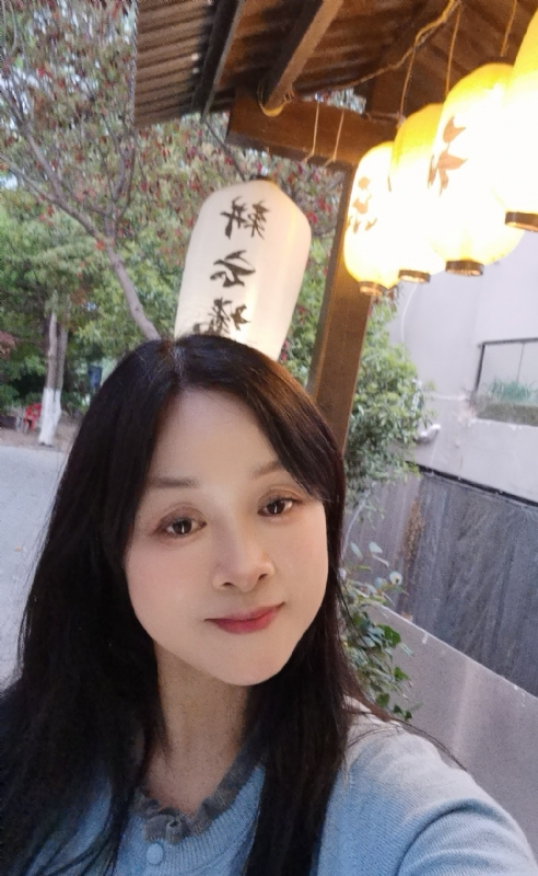伊伊的第一张照片--临沂相亲服务中心