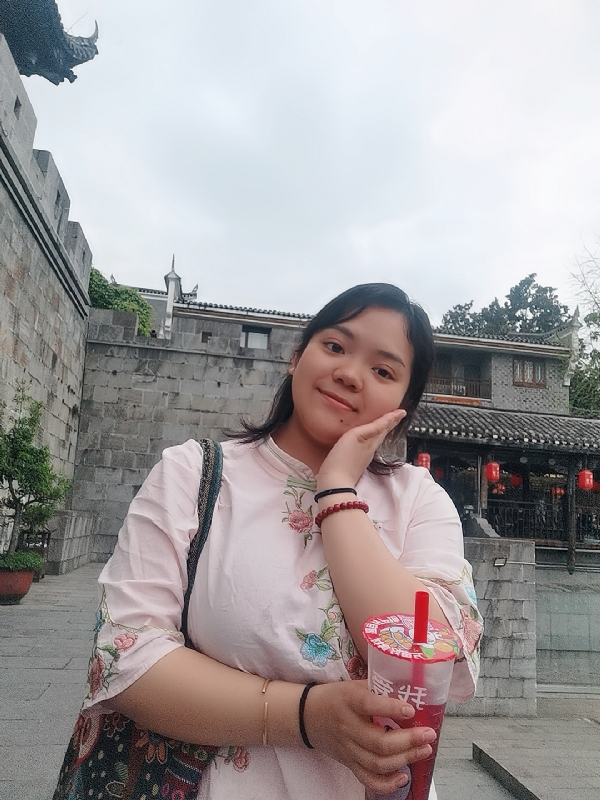敏兮小沫的第二张照片--临沂相亲服务中心