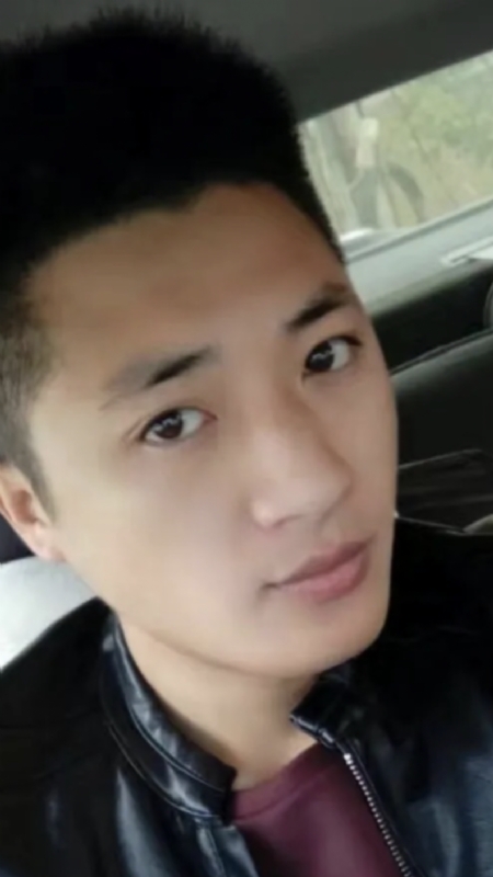 小汤米的第二张照片--临沂相亲服务中心