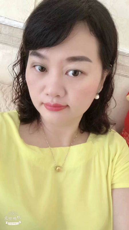微笑的第一张照片--临沂相亲服务中心